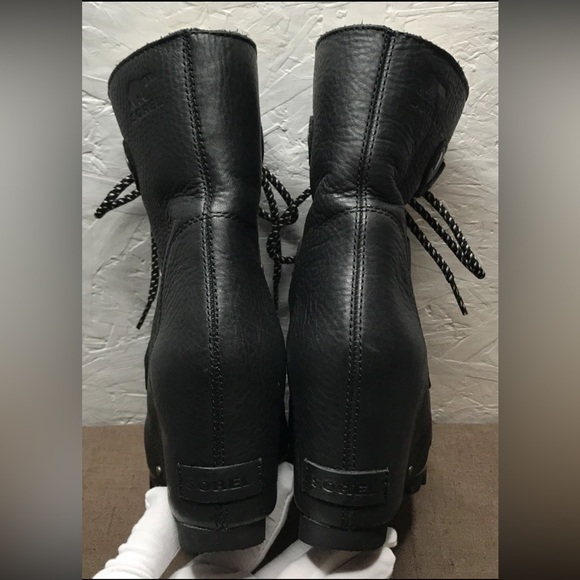 EUC Sorel Joan of Arctic Wedge Mid Shearling Womens Boots Black Leather Size 7.5 - Picture 8 of 16